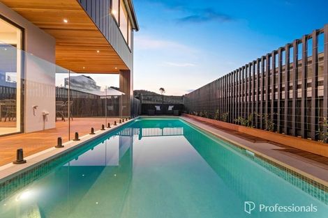 Photo of property in 5 Kotuitui Drive, Wainui, 0992