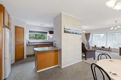 Photo of property in 8 Godwit Place, Waiuku, 2123