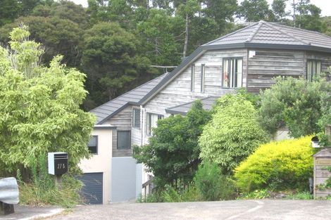 Photo of property in 25 Holdaway Avenue, Northcote, Auckland, 0627