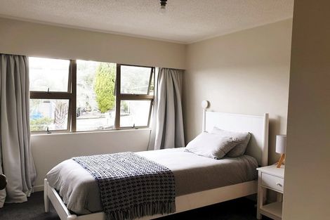 Photo of property in 17 Delhi Road, Hospital Hill, Napier, 4110