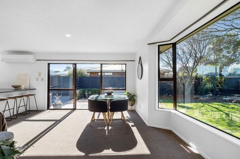 Photo of property in 2/4 Banks Street, Templeton, Christchurch, 8042