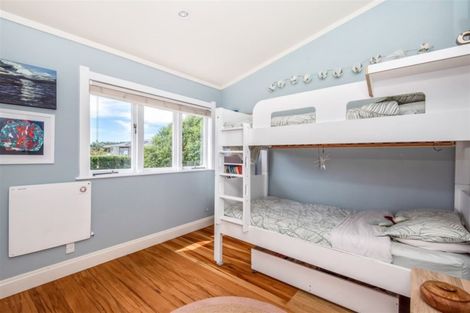 Photo of property in 41 Hanlon Crescent, Narrow Neck, Auckland, 0624