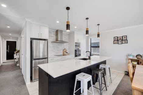 Photo of property in 2 Lion Place, Papamoa, 3118