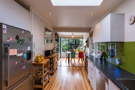 Photo of property in 38 Lynmore Drive, Hillpark, Auckland, 2102