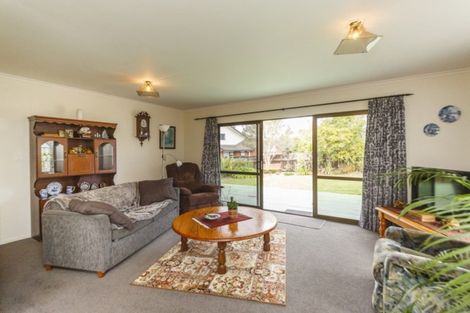 Photo of property in 14 Fraser Court, Roslyn, Palmerston North, 4414