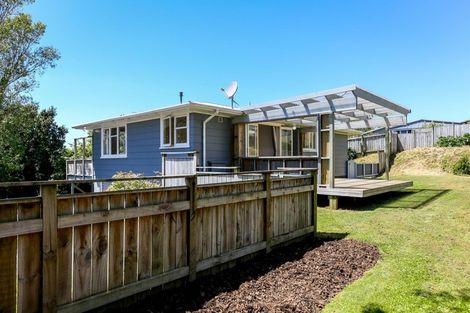 Photo of property in 6a Granby Place, Westown, New Plymouth, 4310