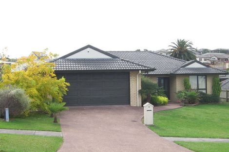 Photo of property in 23 San Bernadino Drive, Henderson, Auckland, 0612