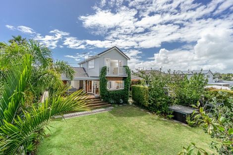 Photo of property in 5 Coronation Street, Belmont, Auckland, 0622