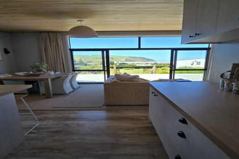 Photo of property in 4b Shoal Beach Road, Aramoana, Omakere, 4271