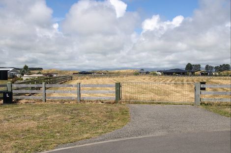 Photo of property in 15 Roma Way, Waitarere, 5510