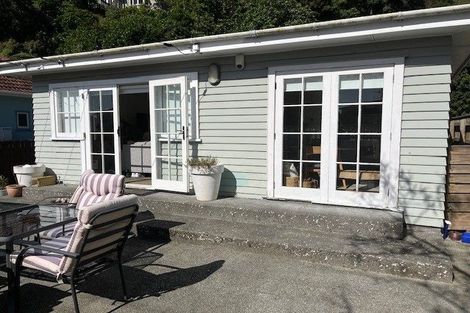 Photo of property in 281 Muritai Road, Eastbourne, Lower Hutt, 5013