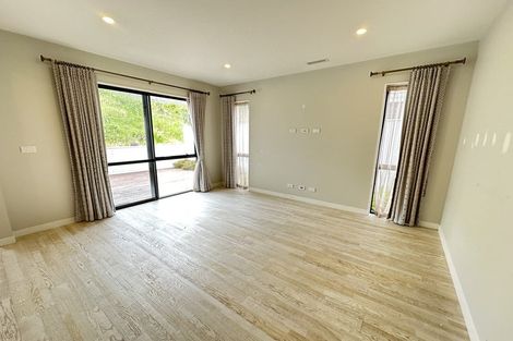 Photo of property in 42 Headland Drive, Long Bay, Auckland, 0630