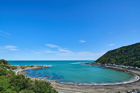 Photo of property in 42 Owhiro Bay Parade, Owhiro Bay, Wellington, 6023