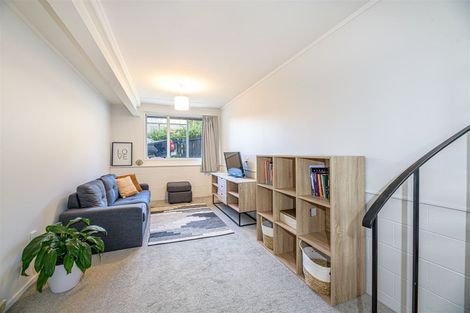 Photo of property in 100 Awaroa Road, Sunnyvale, Auckland, 0612