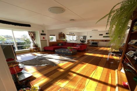 Photo of property in 2/9 Copley Street, New Lynn, Auckland, 0600