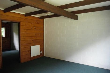 Photo of property in 1 Nevada Drive, Merrilands, New Plymouth, 4312