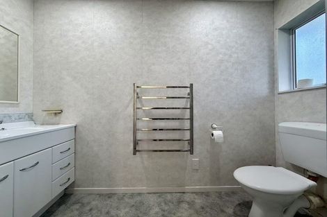 Photo of property in 22 Millstream Drive, Henderson, Auckland, 0610