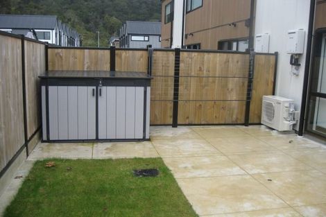 Photo of property in 8 Raeble Walkington Lane, Wallaceville, Upper Hutt, 5018