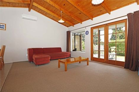 Photo of property in 12 Ohaupo Road, Hamilton Lake, Hamilton, 3204