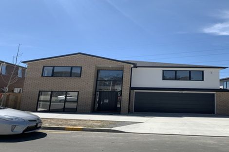 Photo of property in 98 Tir Conaill Avenue, Flat Bush, Auckland, 2019