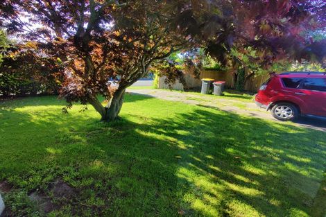 Photo of property in 20 Farquhars Road, Redwood, Christchurch, 8051