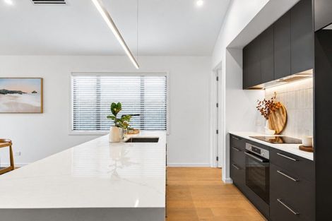 Photo of property in 7 Annie Aranui Drive, Poraiti, 4182