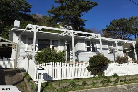 Photo of property in 25 Montreal Grove, Kingston, Wellington, 6021