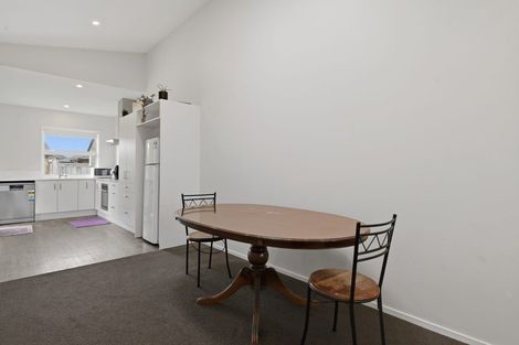 Photo of property in 18a Komata Crescent, Papamoa Beach, Papamoa, 3118