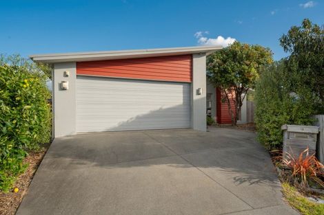 Photo of property in 16 Coral Drive, Papamoa Beach, Papamoa, 3118