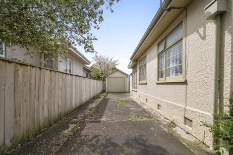 Photo of property in 19 Rangitira Avenue, Palmerston North, 4414