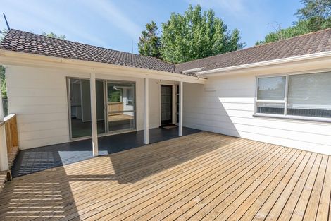 Photo of property in 21 Manor Place, Bader, Hamilton, 3206