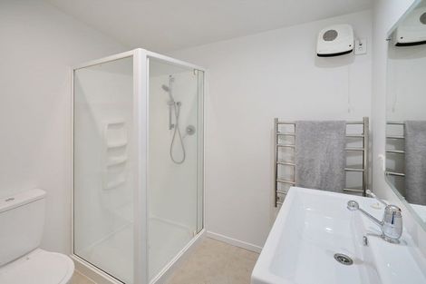 Photo of property in 30f Lyndon Street, Riccarton, Christchurch, 8041