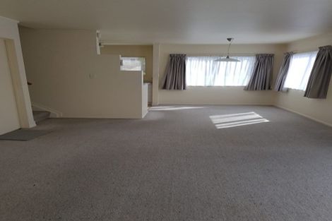 Photo of property in 24/24 Eastglen Road, Glen Eden, Auckland, 0602