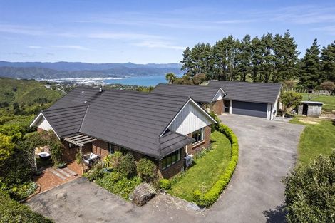 Photo of property in 350 Horokiwi Road, Horokiwi, Wellington, 5016