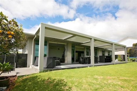 Photo of property in 26 Dartmoor Avenue, Westown, New Plymouth, 4310