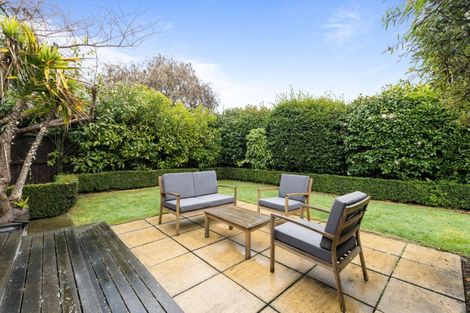 Photo of property in 2/40a Brookside Terrace, Bryndwr, Christchurch, 8053