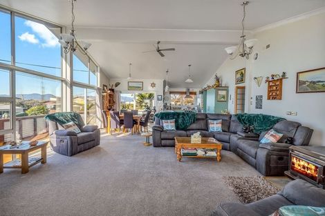 Photo of property in 20 Broadsea Avenue, Ruby Bay, Mapua, 7005