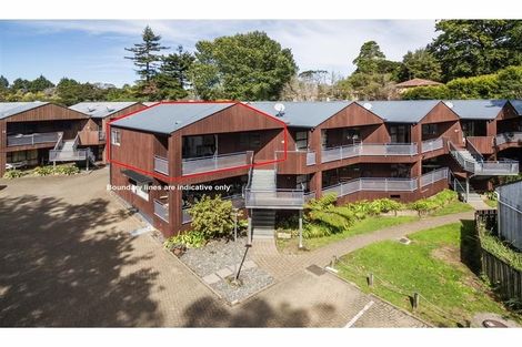 Photo of property in 13/3 The Avenue, Albany, Auckland, 0632