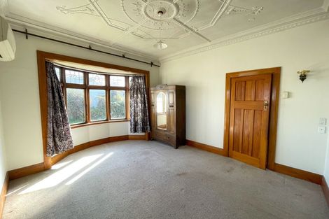 Photo of property in 105 Macandrew Road, South Dunedin, Dunedin, 9012