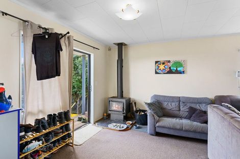 Photo of property in 17 Kitchener Street, Te Horo Beach, Otaki, 5581