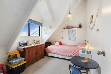 Photo of property in 14 Doon Grove, Papakowhai, Porirua, 5024