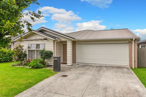 Photo of property in 124 Popokatea Drive, Takanini, 2112