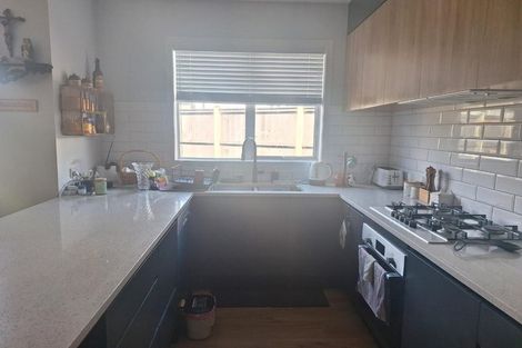 Photo of property in 45 Vinistra Road, Kumeu, 0810