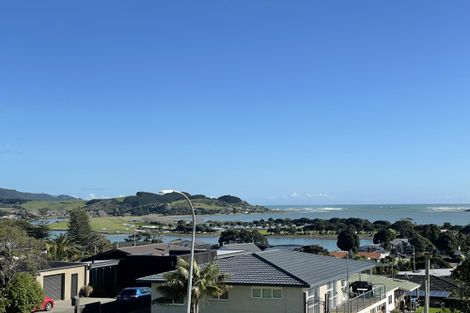 Photo of property in 13 Long Street, Raglan, 3225