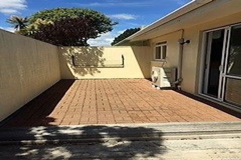 Photo of property in 18 Queens Road, Waikanae Beach, Waikanae, 5036