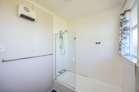 Photo of property in 1 Roach Street, Holmes Hill, Oamaru, 9401