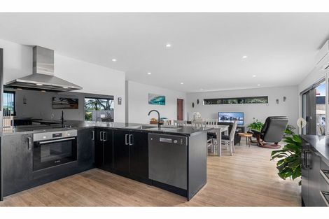 Photo of property in 10 Spinnaker Lane, Mangawhai, 0505