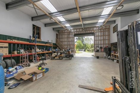 Photo of property in 902 Old North Road, Waimauku, 0882