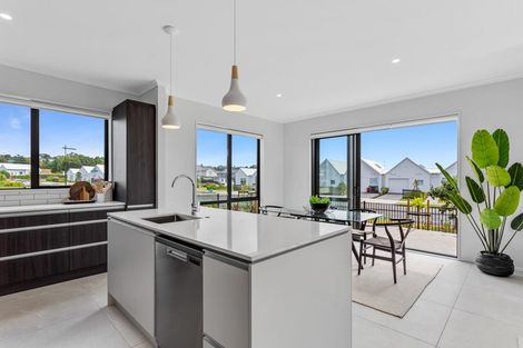 Photo of property in 1 Koura Drive, Red Beach, 0932