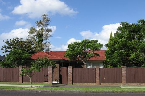Photo of property in 63 Meadway, Sunnyhills, Auckland, 2010